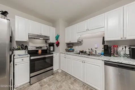35 Victoria Road Jacksonville NC 28546