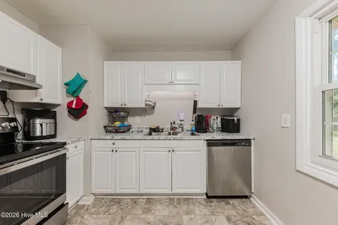 35 Victoria Road Jacksonville NC 28546