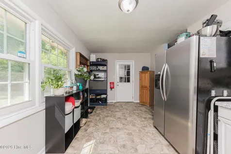 35 Victoria Road Jacksonville NC 28546