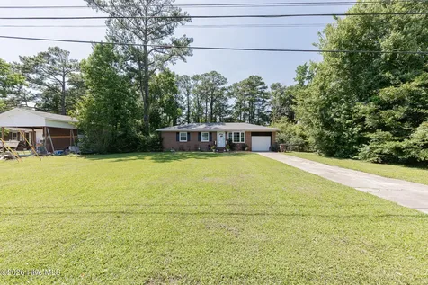 35 Victoria Road Jacksonville NC 28546