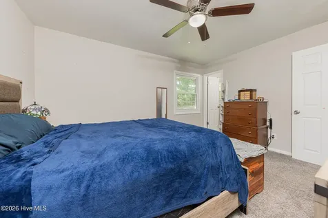 35 Victoria Road Jacksonville NC 28546