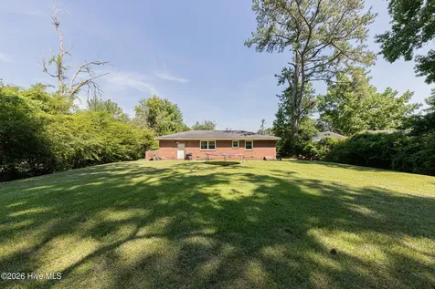 35 Victoria Road Jacksonville NC 28546