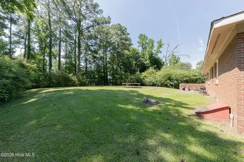 35 Victoria Road Jacksonville NC 28546