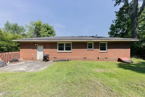 35 Victoria Road Jacksonville NC 28546