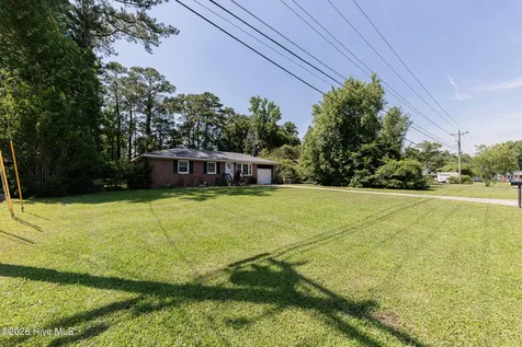 35 Victoria Road Jacksonville NC 28546