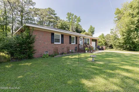35 Victoria Road Jacksonville NC 28546