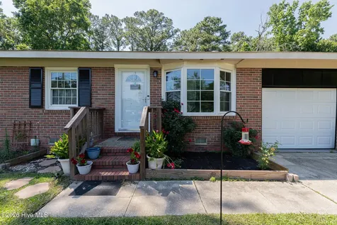 35 Victoria Road Jacksonville NC 28546