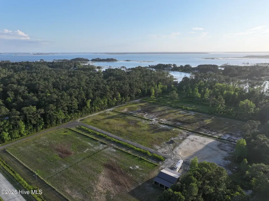 705 Russells Creek Road Beaufort NC 28516