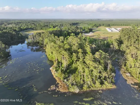 705 Russells Creek Road Beaufort NC 28516