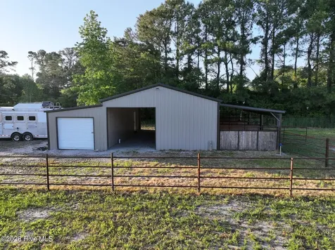 705 Russells Creek Road Beaufort NC 28516
