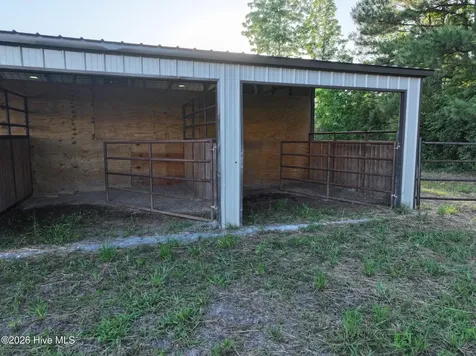 705 Russells Creek Road Beaufort NC 28516