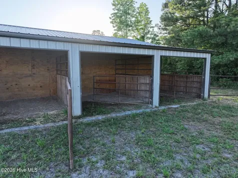 705 Russells Creek Road Beaufort NC 28516
