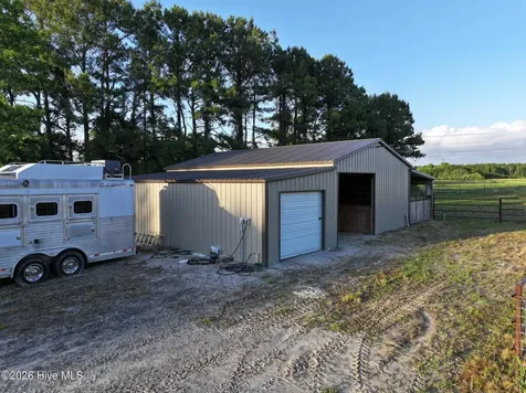 705 Russells Creek Road Beaufort NC 28516