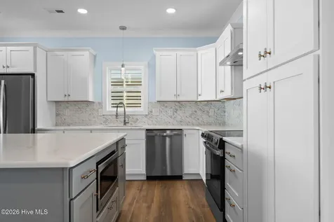 214 NE 38th Street Oak Island NC 28465
