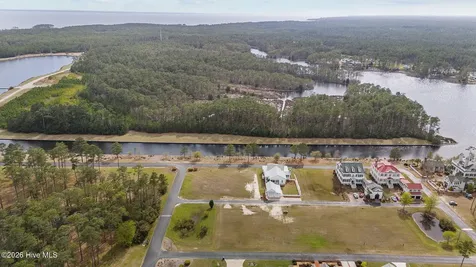 23 Eastcove Way Oriental NC 28571