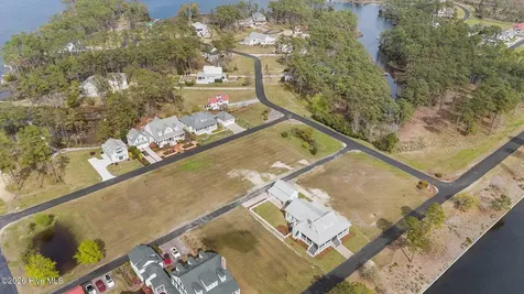 23 Eastcove Way Oriental NC 28571