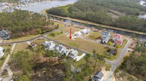 35 Eastcove Way Oriental NC 28571
