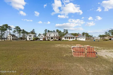 35 Eastcove Way Oriental NC 28571