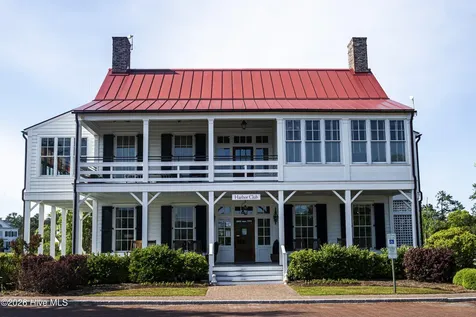 35 Eastcove Way Oriental NC 28571