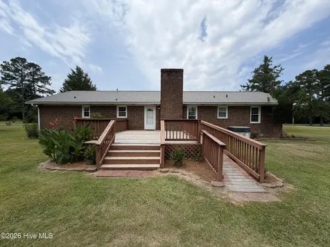 3144 Wintergreen Road Cove City NC 28523