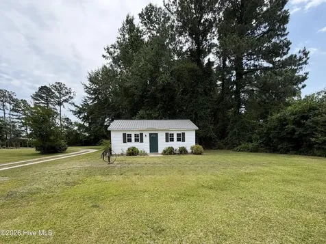 3144 Wintergreen Road Cove City NC 28523
