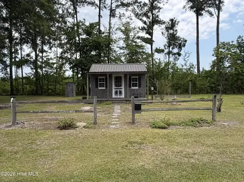 3144 Wintergreen Road Cove City NC 28523