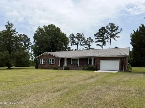 3144 Wintergreen Road Cove City NC 28523
