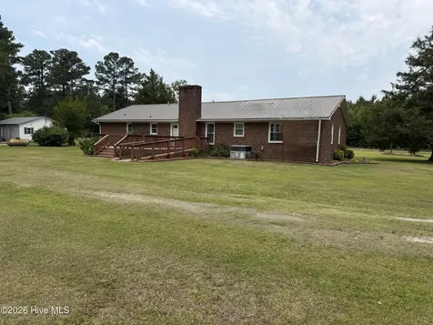 3144 Wintergreen Road Cove City NC 28523