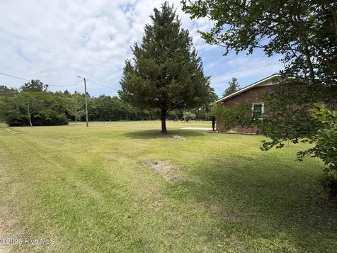 3144 Wintergreen Road Cove City NC 28523