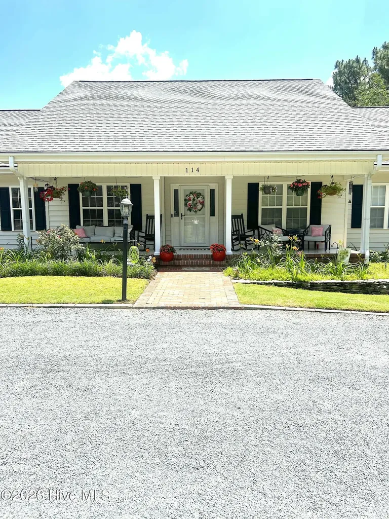 114 Bellhaven Drive Carthage NC 28327