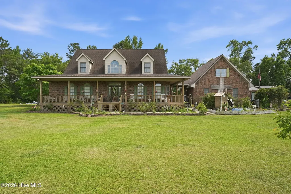 1134 Dixie Drive Red Springs NC 28377