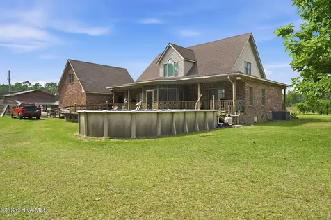 1134 Dixie Drive Red Springs NC 28377