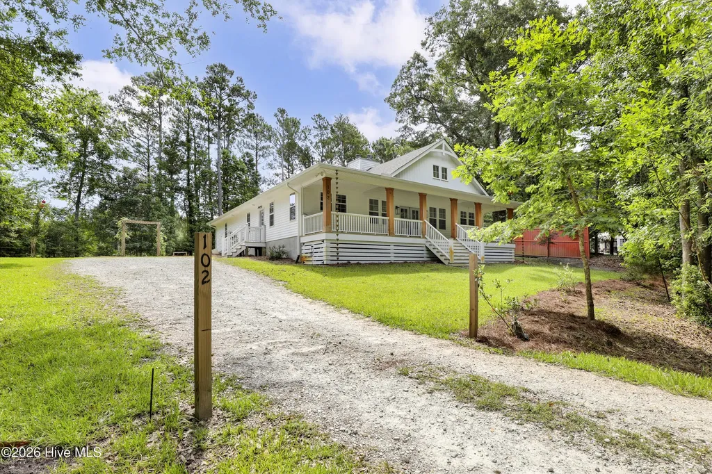 102 N Kingfisher Lane Hampstead NC 28443