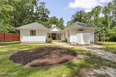 102 N Kingfisher Lane Hampstead NC 28443