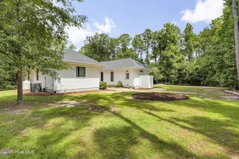 102 N Kingfisher Lane Hampstead NC 28443
