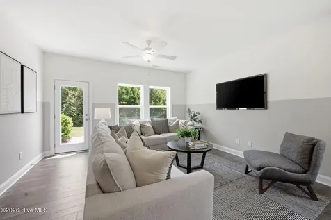 404 Barrington Row Avenue Zebulon NC 27597