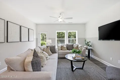 404 Barrington Row Avenue Zebulon NC 27597