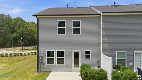404 Barrington Row Avenue Zebulon NC 27597