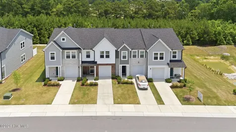 404 Barrington Row Avenue Zebulon NC 27597