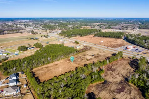 4178 Freedom Way Hubert NC 28539