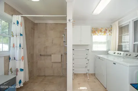 123 Crescent Drive Beaufort NC 28516