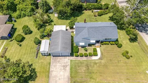 123 Crescent Drive Beaufort NC 28516
