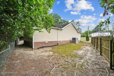 226 Glenwood Trail Goldsboro NC 27534