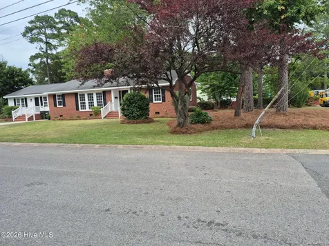 300 N Graham Street Wallace NC 28466
