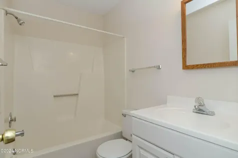 4102 Bear Court Wilmington NC 28403