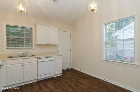 4102 Bear Court Wilmington NC 28403