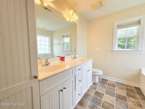 205 Bell Ridge Lane Hubert NC 28539