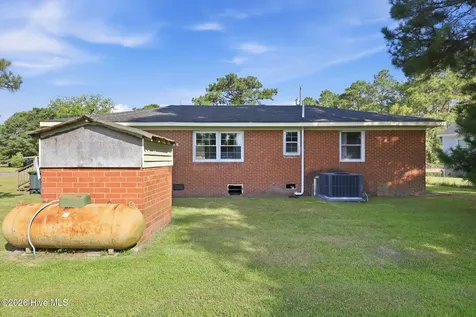 4415 Reaves Road Ayden NC 28513