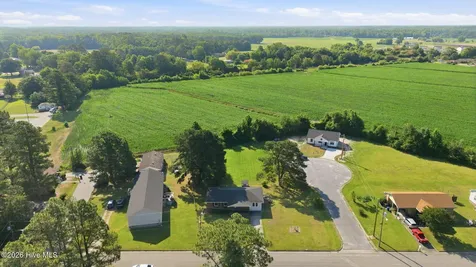 4415 Reaves Road Ayden NC 28513