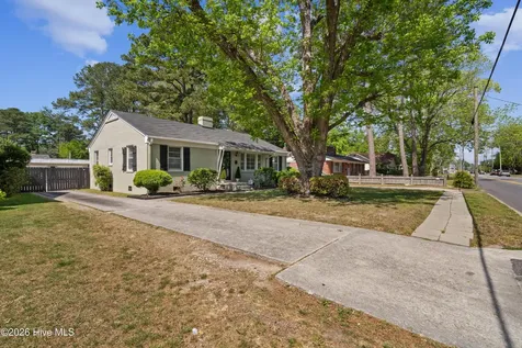 1809 Nash Street NW Wilson NC 27893